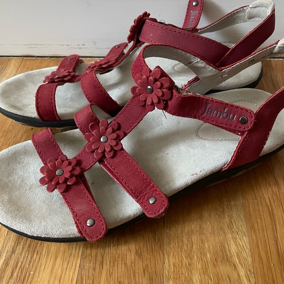 Jambu Red Floral T-Strap Women’s Sandals - Picture 3 of 7